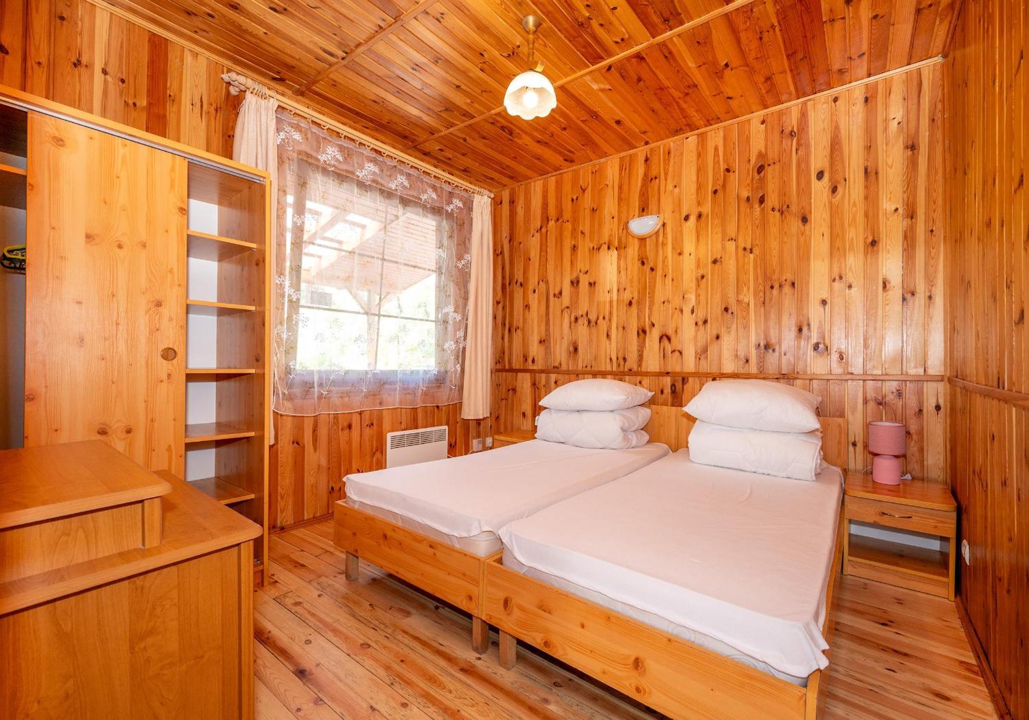 Hotel Gosciniec Jedrus Dąbki Exteriér fotografie